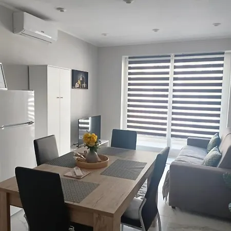 54 Two By Rw San Julian's * Is-Swieqi